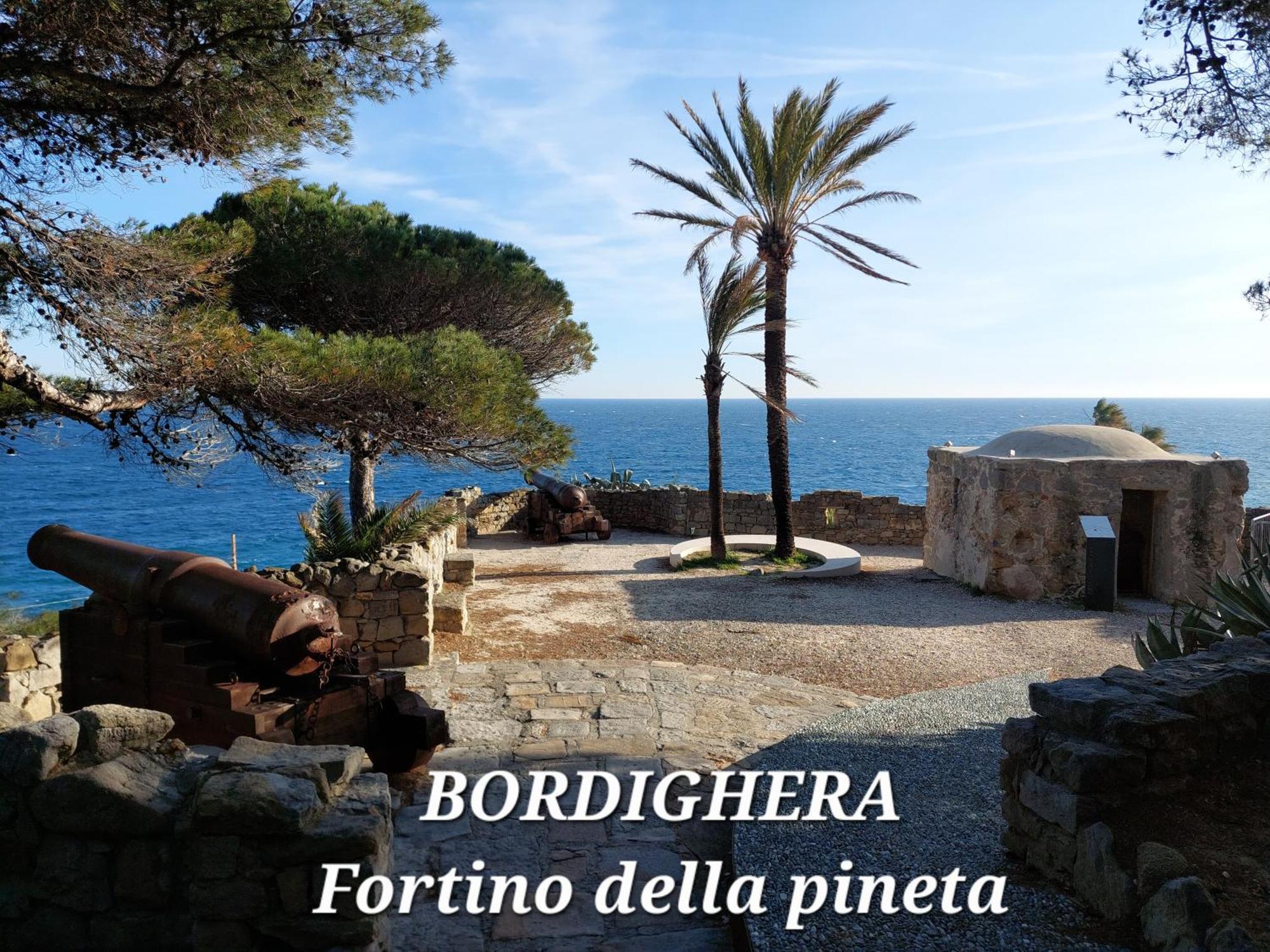 Emozioni Casa Vista Mare Bordighera Bagian luar foto